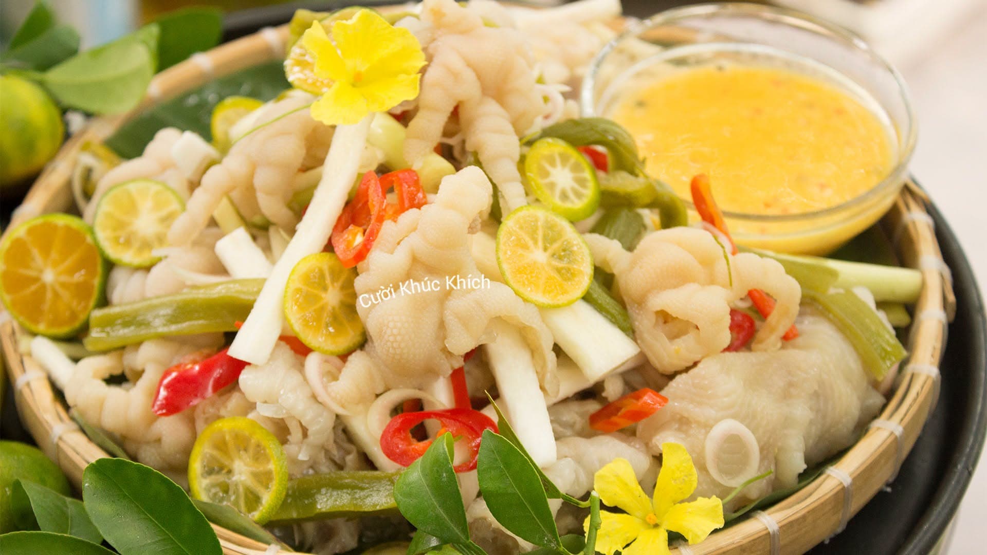 CÔNG THỨC CHÂN GÀ NGÂM SẢ TẮC NGON